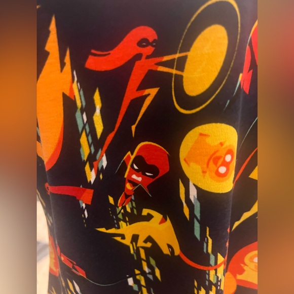 Brand New Lularoe Disney Classic Tp Incredibles size small - Picture 4 of 11